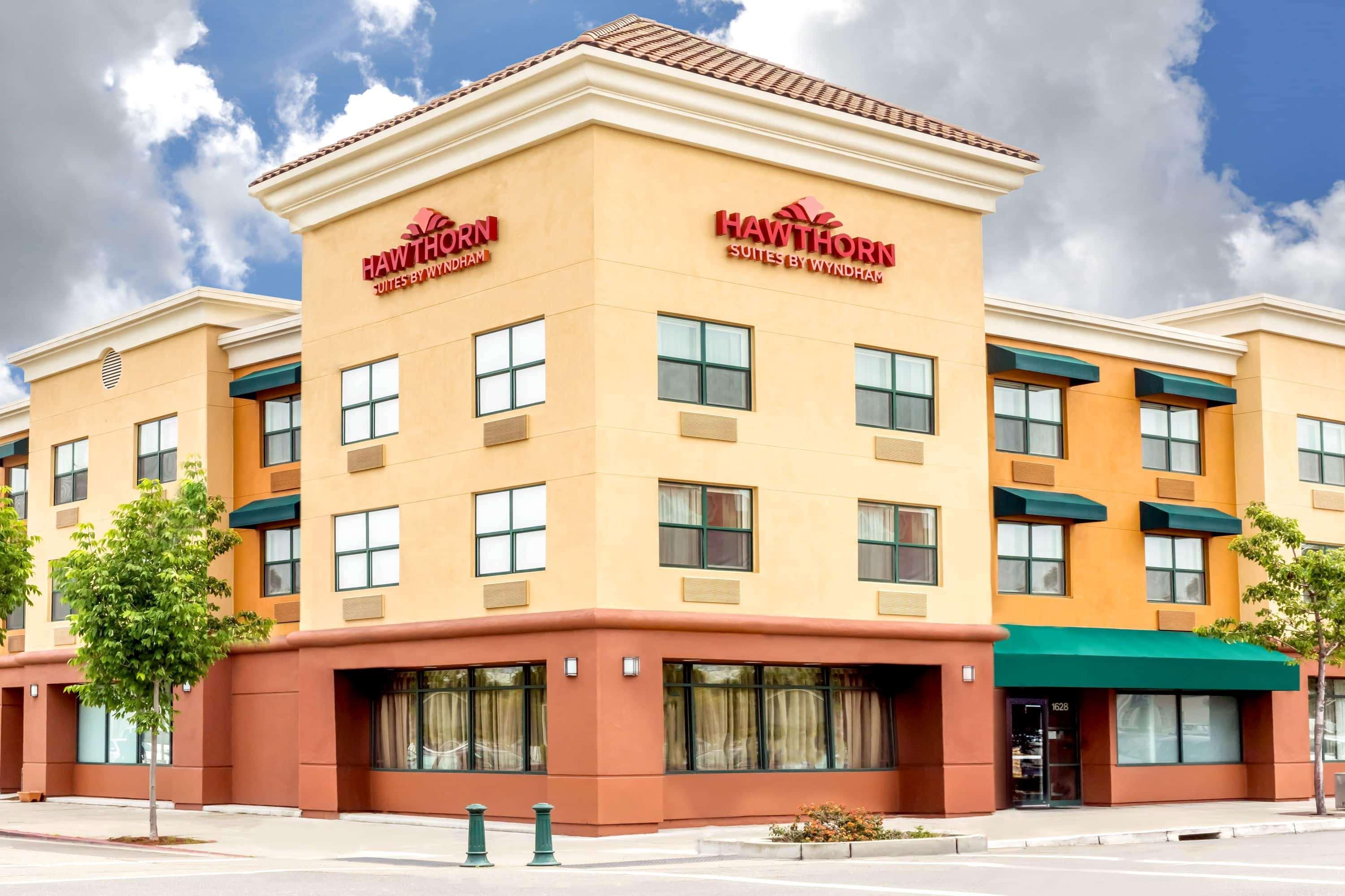 Hawthorn Suites by Wyndham-Oakland/Alameda Bagian luar foto