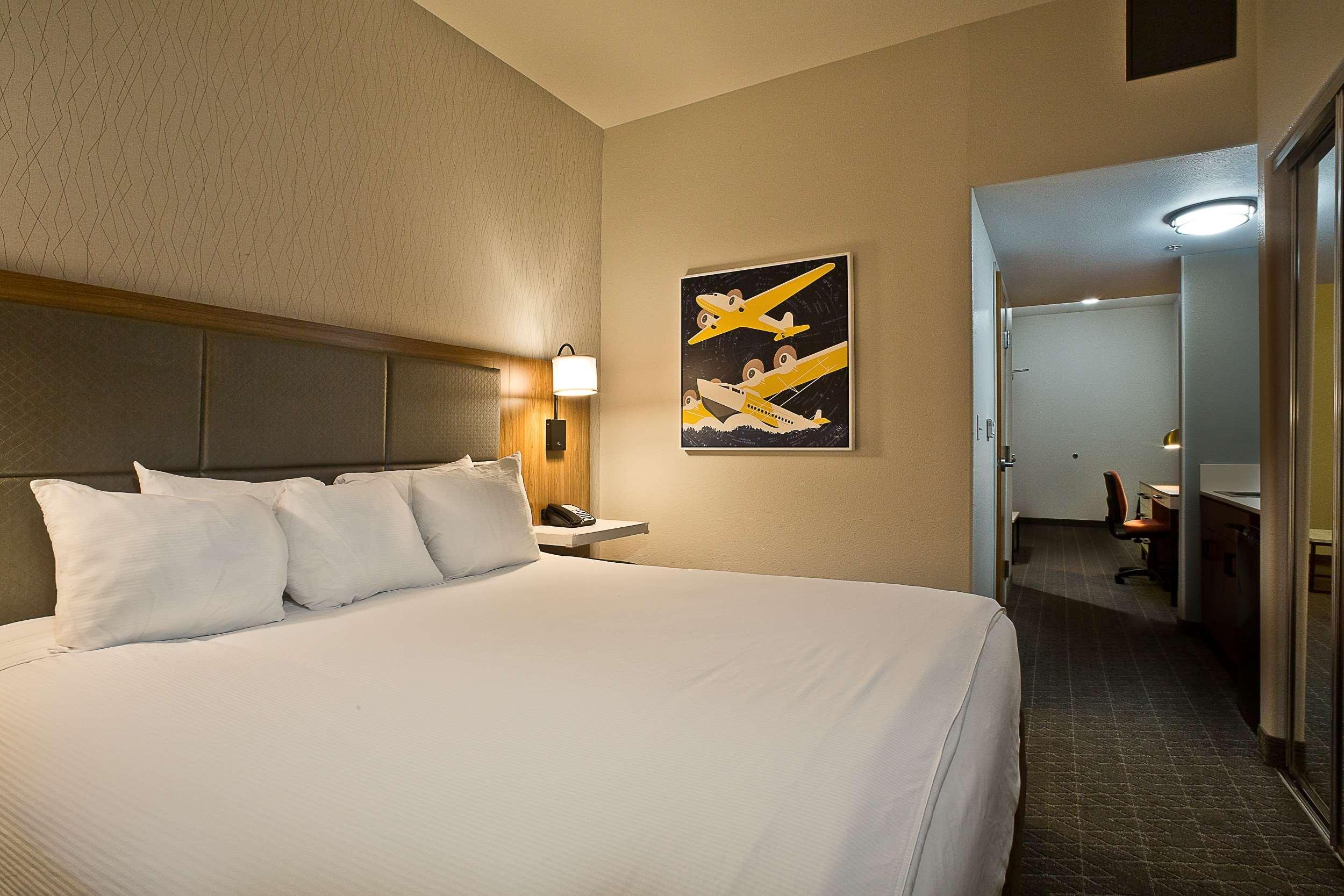 Hawthorn Suites by Wyndham-Oakland/Alameda Bagian luar foto